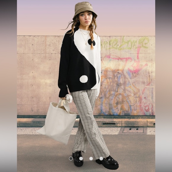 ASOS DESIGN Women’s black and white crew neck sweater with yin yang print - Picture 3 of 9